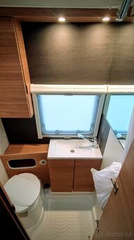 Weinsberg 550 UK, rodinný karavan, 3x palanda - 15