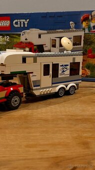 Lego city Pick-up a karavan 60182 - 15