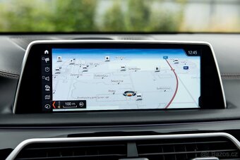 BMW Řada 7 M760Li xDrive A/T - 15