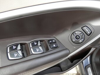 Hyundai Santa Fe 2.2CRDi 4x4, AT, Panorama, 1.maj. ČR - 15