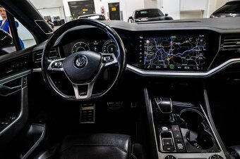 Volkswagen Touareg - 15