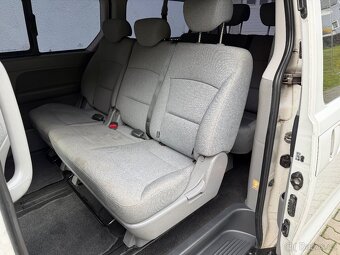 Hyundai H1 Grand Starex 2.5 CRDi 8 míst Automat - 15