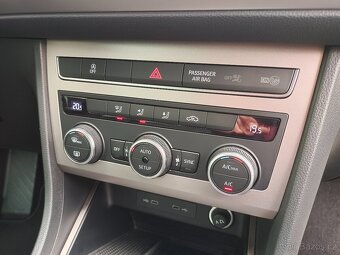 Seat Ateca X-Perience 2.0TDI 110kW 4x4 DSG Full LED Keyless - 15