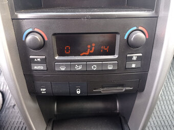 Peugeot 207 1.6 VTi 88kW/Tažné/Digi Klima - 15