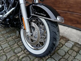 Harley-Davidson FLHRC Road King Classic 88 - 15