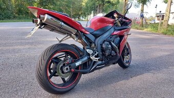 Yamaha yzf R1 2006 Akrapovič - 15