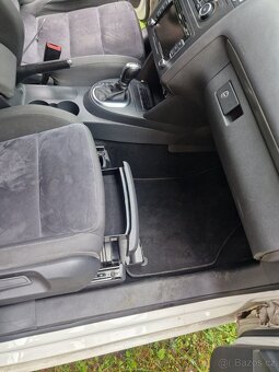 Volkswagen Touran,   VW Touran 2.0 TDI Highline - 15