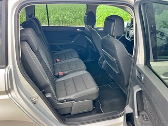 ► VW TOURAN 1.5TSI 110KW R-LINE SPORT-LED-NAVI-ACC-TAŽNÉ 18 - 15