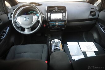 Nissan Leaf 2017 30kWh - lehce poškozený - plně pojízdný - 15