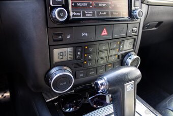 Volkswagen Touareg R50 5,0TDI V10 /AJ NA SPLATKY/ - 15