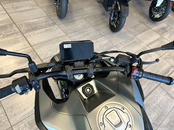 CF Moto NK 125 2025 Gem Black - 15