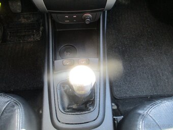 SSANGYONG KORANDO D20T Executive AWD bez koroze 2011 - 15