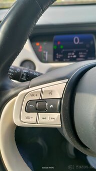 Zánovní Honda Jazz Hybrid, ČR, záruka - 15