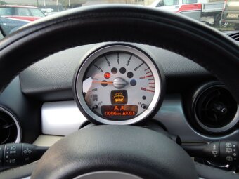 Mini Cooper 1.4i 95koní r.v.9/2008 - 15