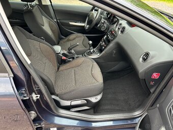 Peugeot 308 1.6i 120 tkm, klima, výhřev sedaček.. - 15