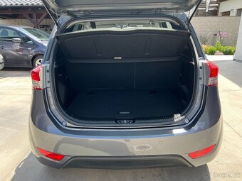 HYUNDAI ix20 1.4i 66 KW 1.MAJ PAR.SENZOR VYHŘ.SEDADLA+VOLANT - 15