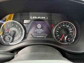 DODGE RAM 1500 HEMI LONGBED YELLOW JACKET - 15
