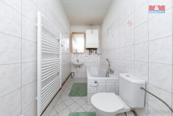 Prodej rodinného domu 195 m2, pozemek 646 m2, Starovičky - 15