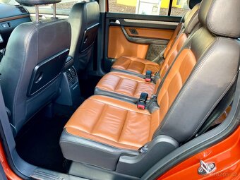 VOLKSWAGEN TOURAN CROSS 2.0 TDI,7 míst  - 15