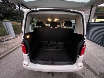 Volkswagen Caravelle 2.0 TDI - 15