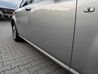 Chrysler 300C 5.7 hemi 250kw - 340PS 4x4 - touring, rok 2005 - 15