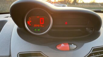 RENAULT TWINGO 1.6i RS - 15