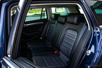 Volkswagen Passat Variant 2.0 TDI 190k Highline 4x4 RLINE - 15