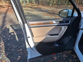 VW Touareg 3.0TDI 193kW r.v.2016 stk 7/26 - 15