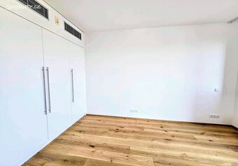 Pronájem bytu 3+kk 119 m² U Dívčích hradů, Praha - Smíchov - 15