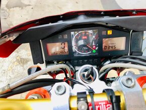 Aprilia Tuono 1000R, možnost splátek a protiúčtu - 15