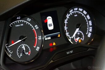 ŠKODA Superb 3 v krásné a jedinečné zelené barvě - 15