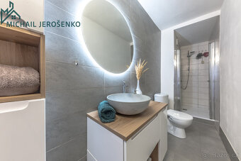 Prodej rodinný dům 361 m², pozemek 1276 m² - Kostelec nad Če - 15