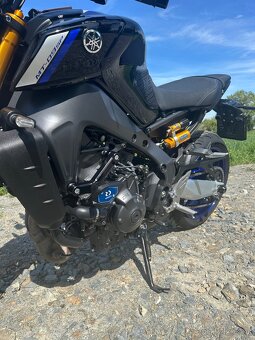 YAMAHA MT-09SP - 15