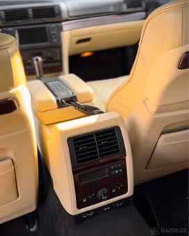BMW E38 740iL - 15