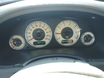Chrysler Voyager 3,3 V6 + LPG - 15