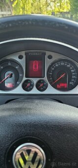 VW Passat 2.0Tdi 103kw Highline - 15