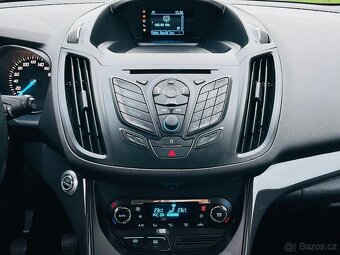 Ford Kuga 2.0TDCi 4x4 MANUÁL VÝHŘEV SERVISKA TITANIUM - 15