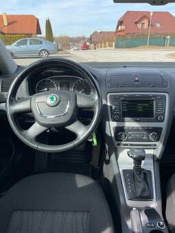 Škoda Octavia 12 TSi 77 Kw Elegance DSG Kombi - 15