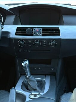 BMW E60 525i 141kw M54 Manuál✅Černá kůže - 15
