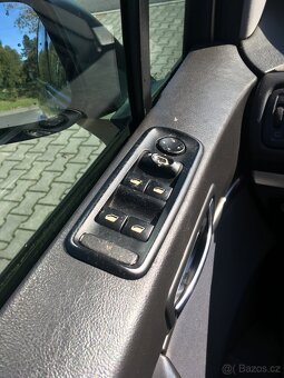 Peugeot 807; 2,2l; 94kW - 15