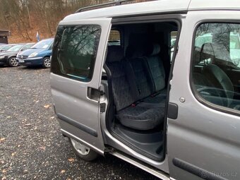 Citroen Berlingo 2.0 HDI 66 kW tažné 194tkm nové ČR serviska - 15