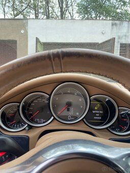 Porsche Panamera 4S 4.8i V8. 294kw - 15