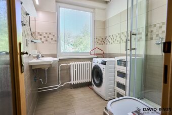 Prodej rodinného domu ( 379 m2) s garáží a zahradou,Kuřim - 15