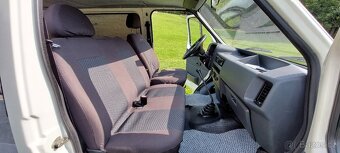Ford Tranzit se spací úpravou - 15