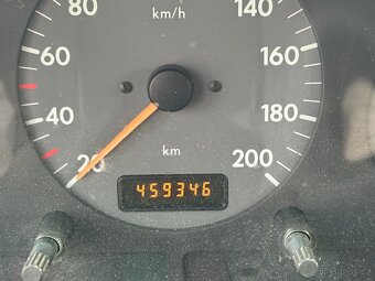 Prodáme VW LT35 2,5 TDi RV: 2006. - 15