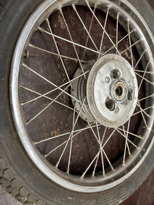 Predám kolo s plášťom, stred kola s ráfkem JAWA pionier 555 - 15