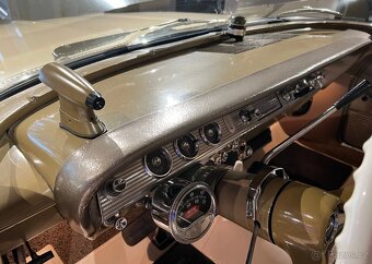 1962 Chevrolet Impala - 15