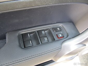 Honda CR-V 2.2 i-CDTi 4x4 ČR 1.maj - 15