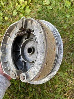 ORIGINÁL NEPOUŽITÉ PŘEDNÍ KOLO 16 NA MOTOCYKL JAWA ČZ - 15