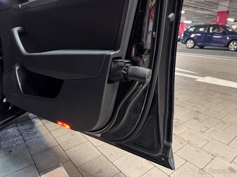 Škoda Superb III 2.0 TDI 110 kW/6°manuál/servis. kn./Webasto - 15